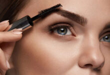 طريقة لتكثيف الحواجب وملئ الفراغات
