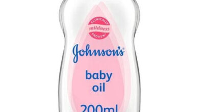 فوائد زيت جونسون للشعر