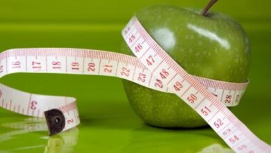 كم عدد السعرات الحرارية في التفاح