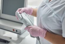 كم جلسة ليزر احتاج لازالة الشعر من منطقة البكيني