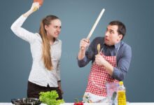 وش اقول اذا احد قالي على المطبخ