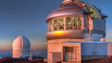 لماذا يستخدم عالم الفلك المراصد الفلكية