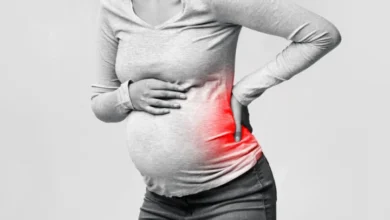 كيف يكون ألم الظهر في بداية الحمل عالم حواء