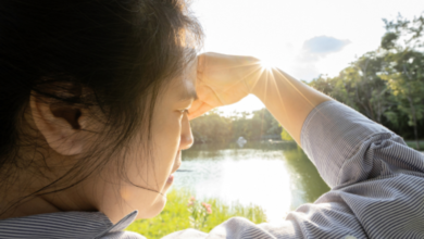 ما سبب وجود ضباب على العين فجأة